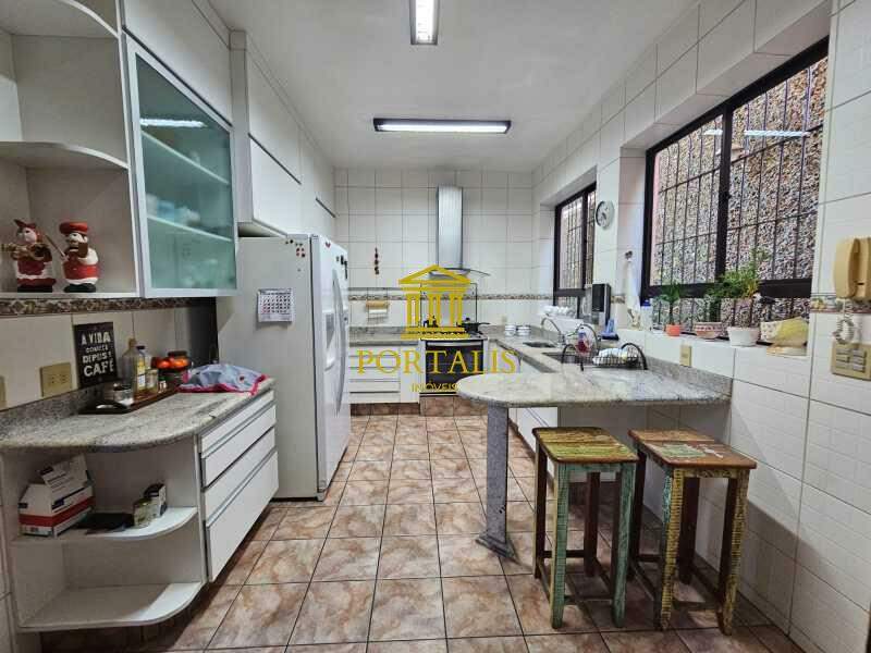 Casa, 4 quartos, 360 m² - Foto 11