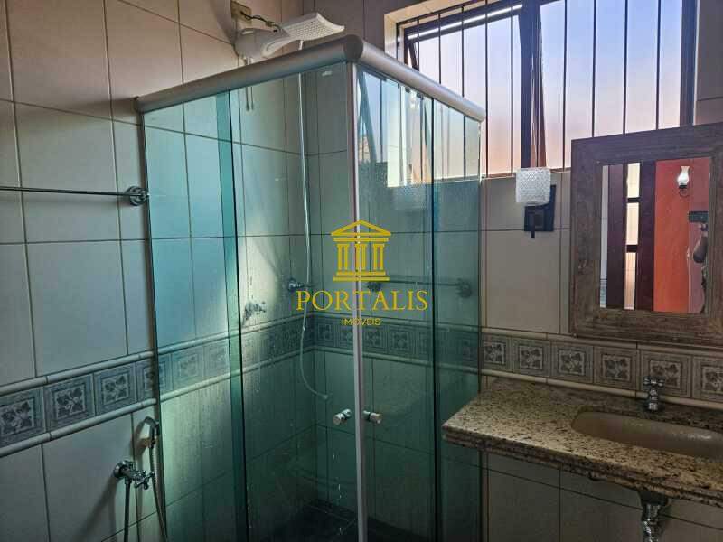 Casa, 4 quartos, 360 m² - Foto 17