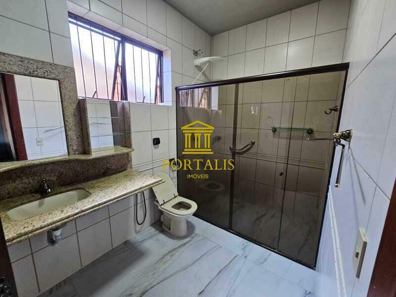 Casa, 4 quartos, 360 m² - Foto 4