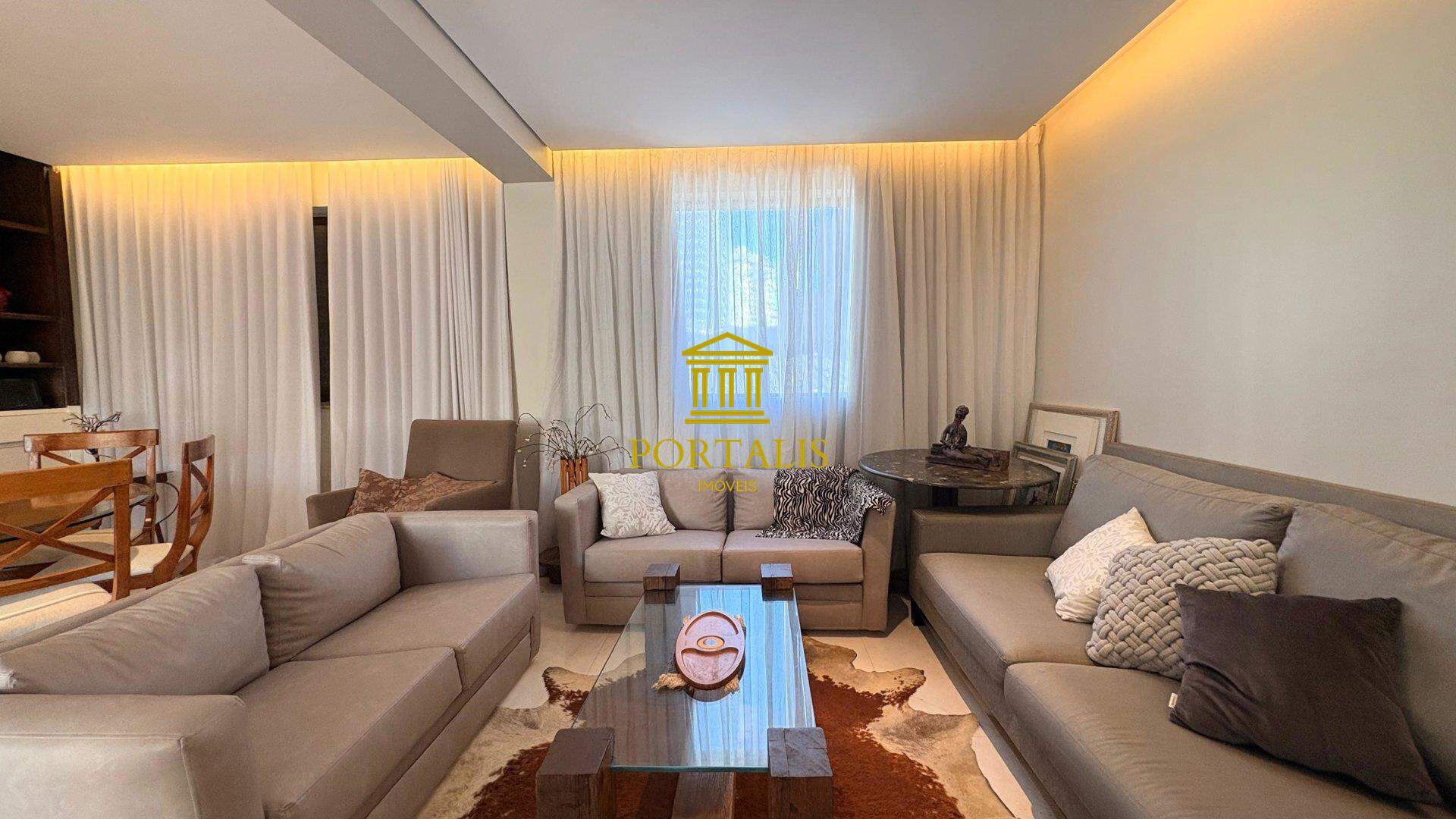 Apartamento, 3 quartos, 135 m² - Foto 1