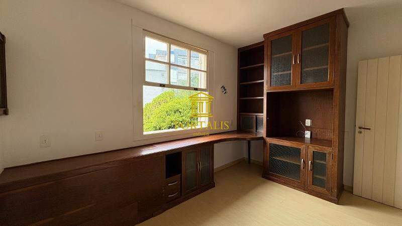 Casa, 4 quartos, 304 m² - Foto 10