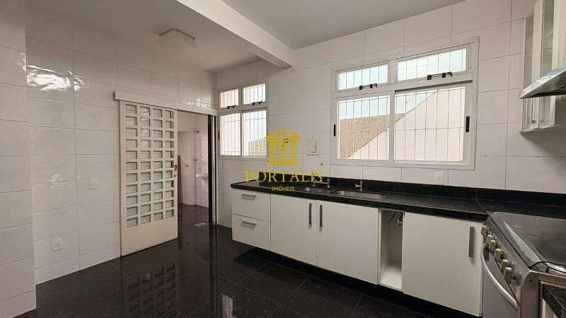 Casa, 4 quartos, 304 m² - Foto 20