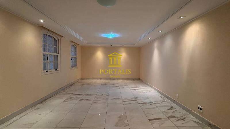 Casa, 4 quartos, 304 m² - Foto 3
