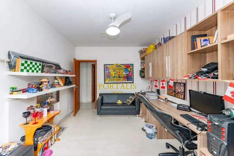 Casa, 4 quartos, 267 m² - Foto 10