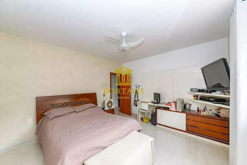 Casa, 4 quartos, 267 m² - Foto 12