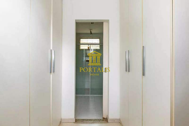 Casa, 4 quartos, 267 m² - Foto 13