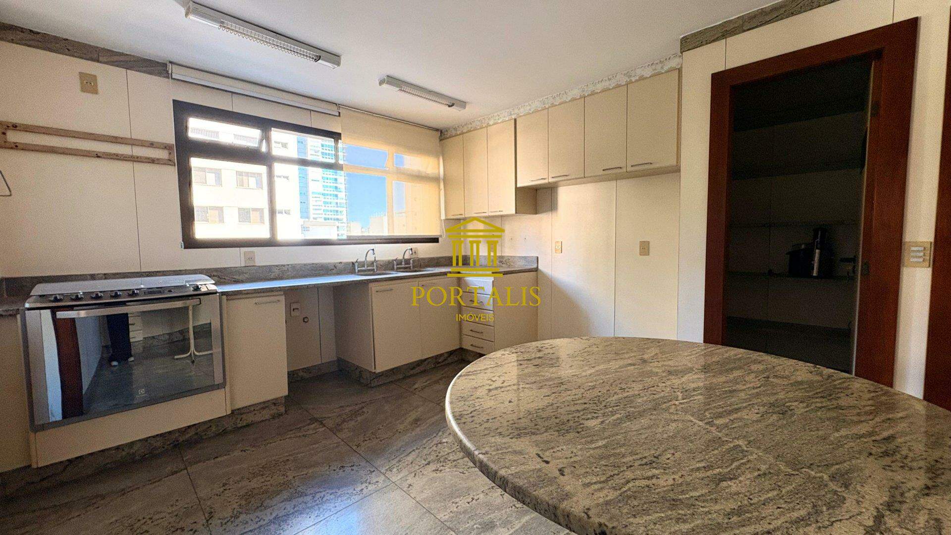 Apartamento, 5 quartos, 260 m² - Foto 23