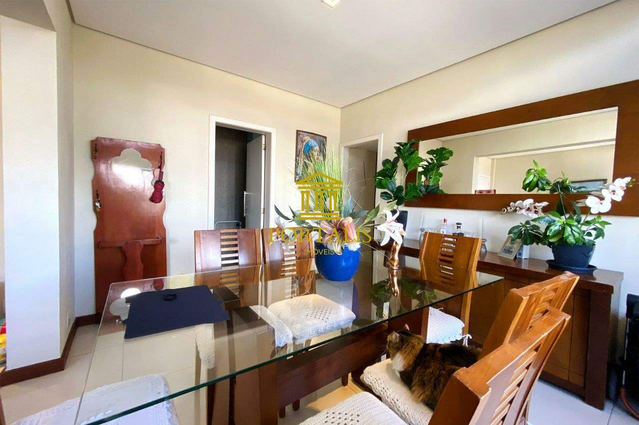 Apartamento, 3 quartos, 96 m² - Foto 2