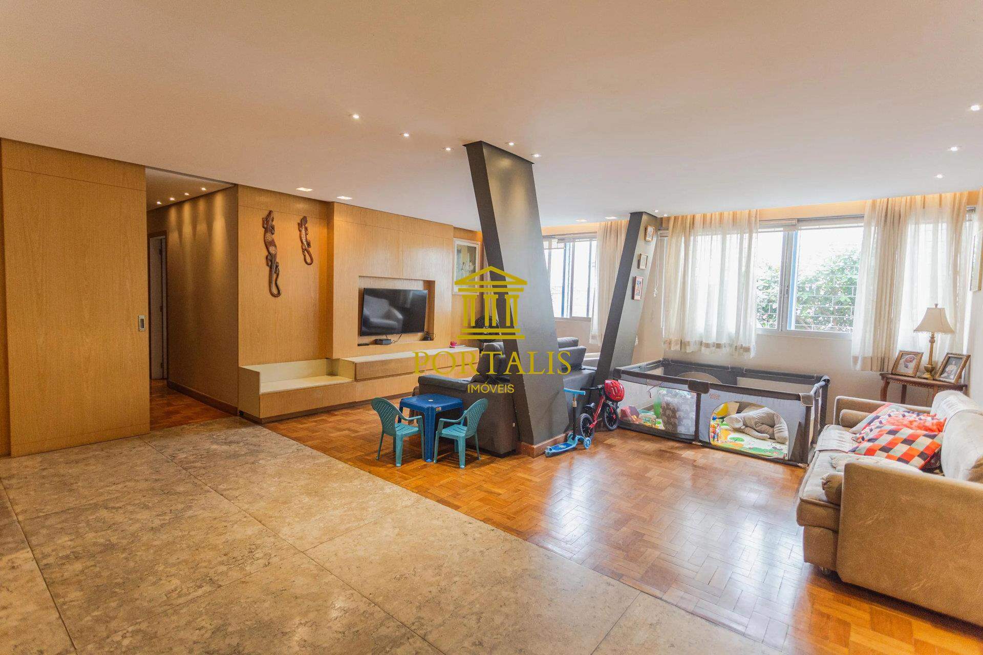 Apartamento, 3 quartos, 176 m² - Foto 1