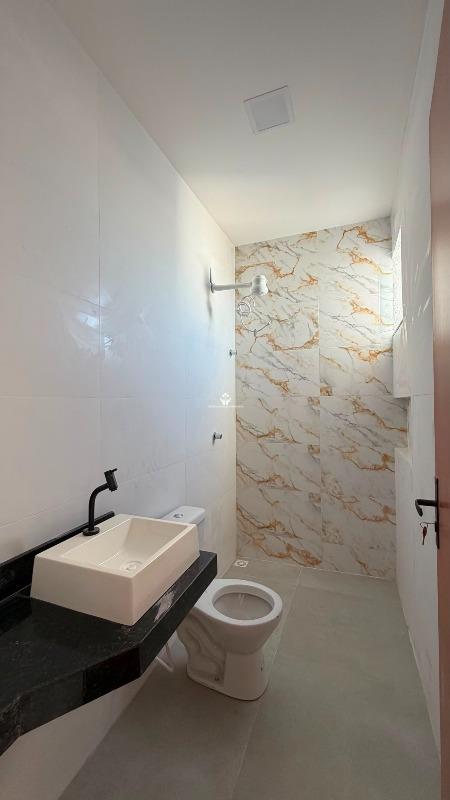 Casa à venda no Tancredo Neves: Banheiro social