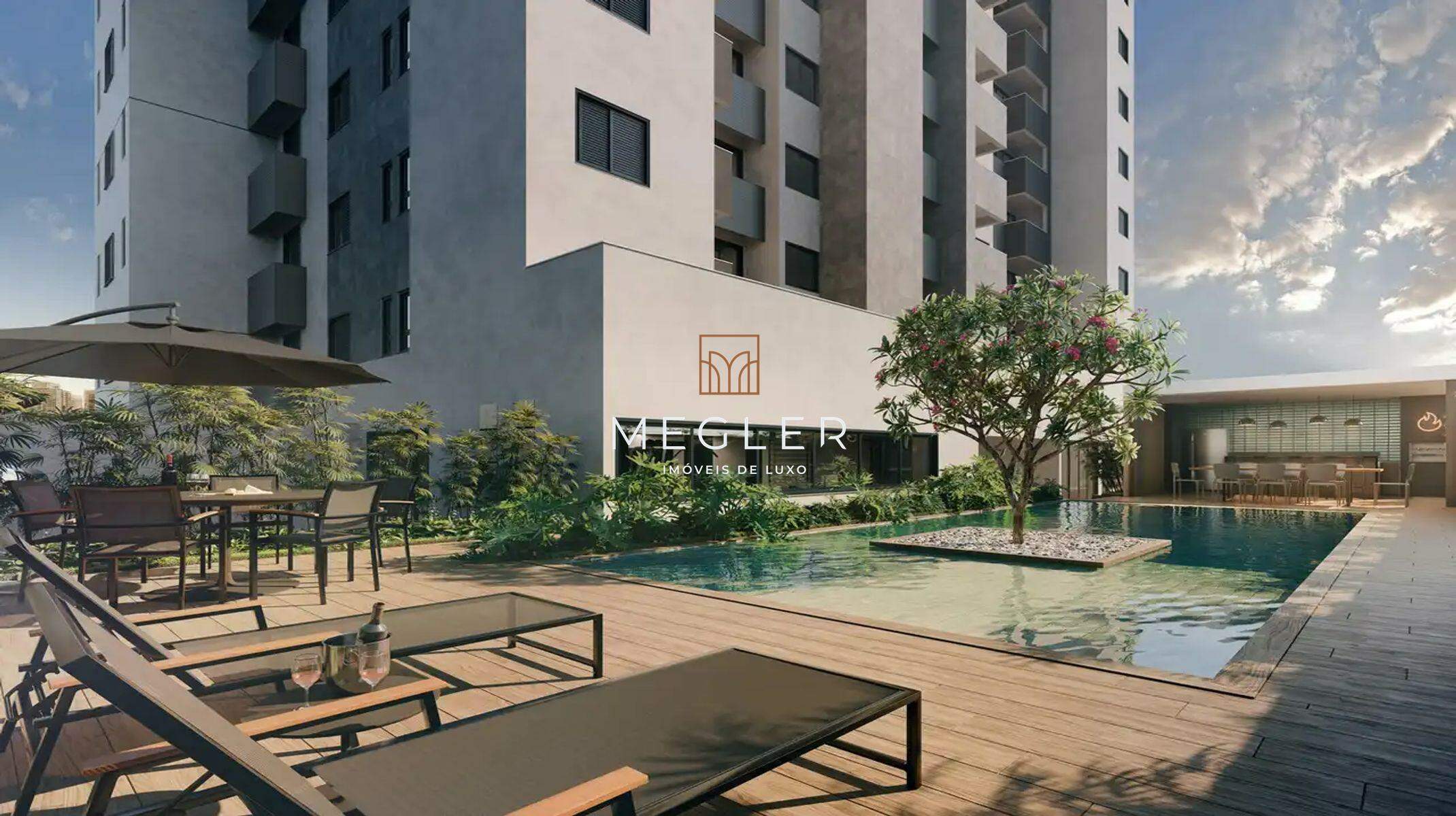 Apartamento à venda no Barreiro: Piscina com deck