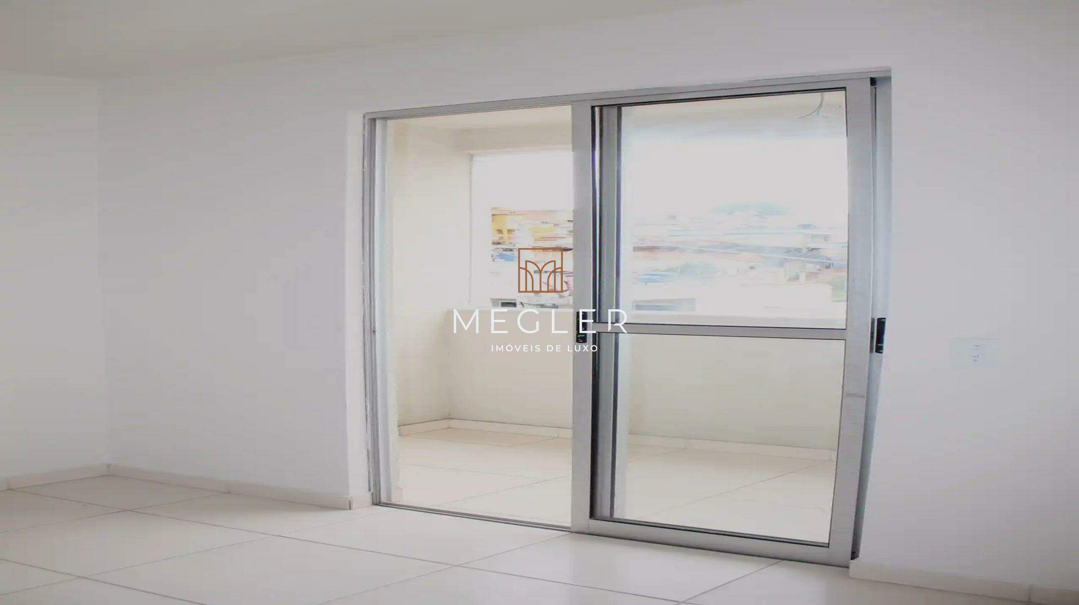 Apartamento à venda no João Pinheiro: Varanda