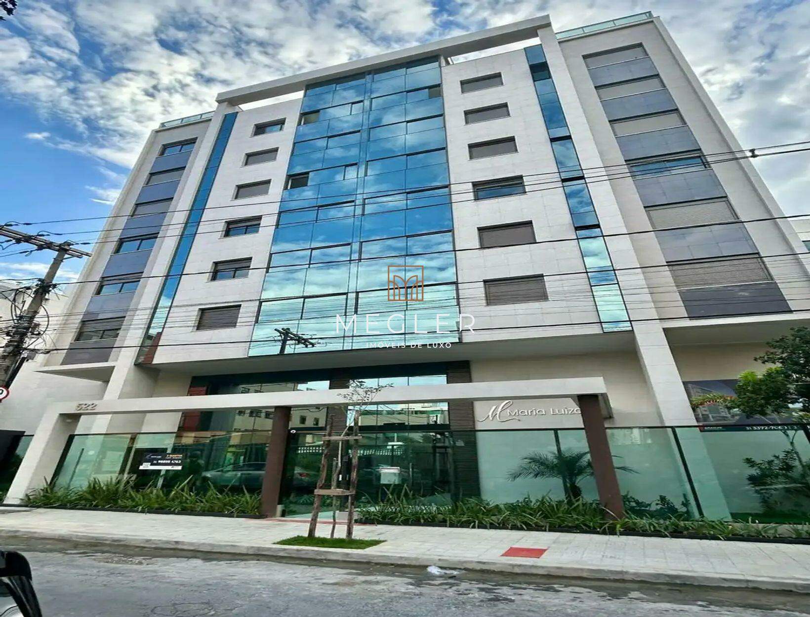 Apartamento à venda no Prado: 