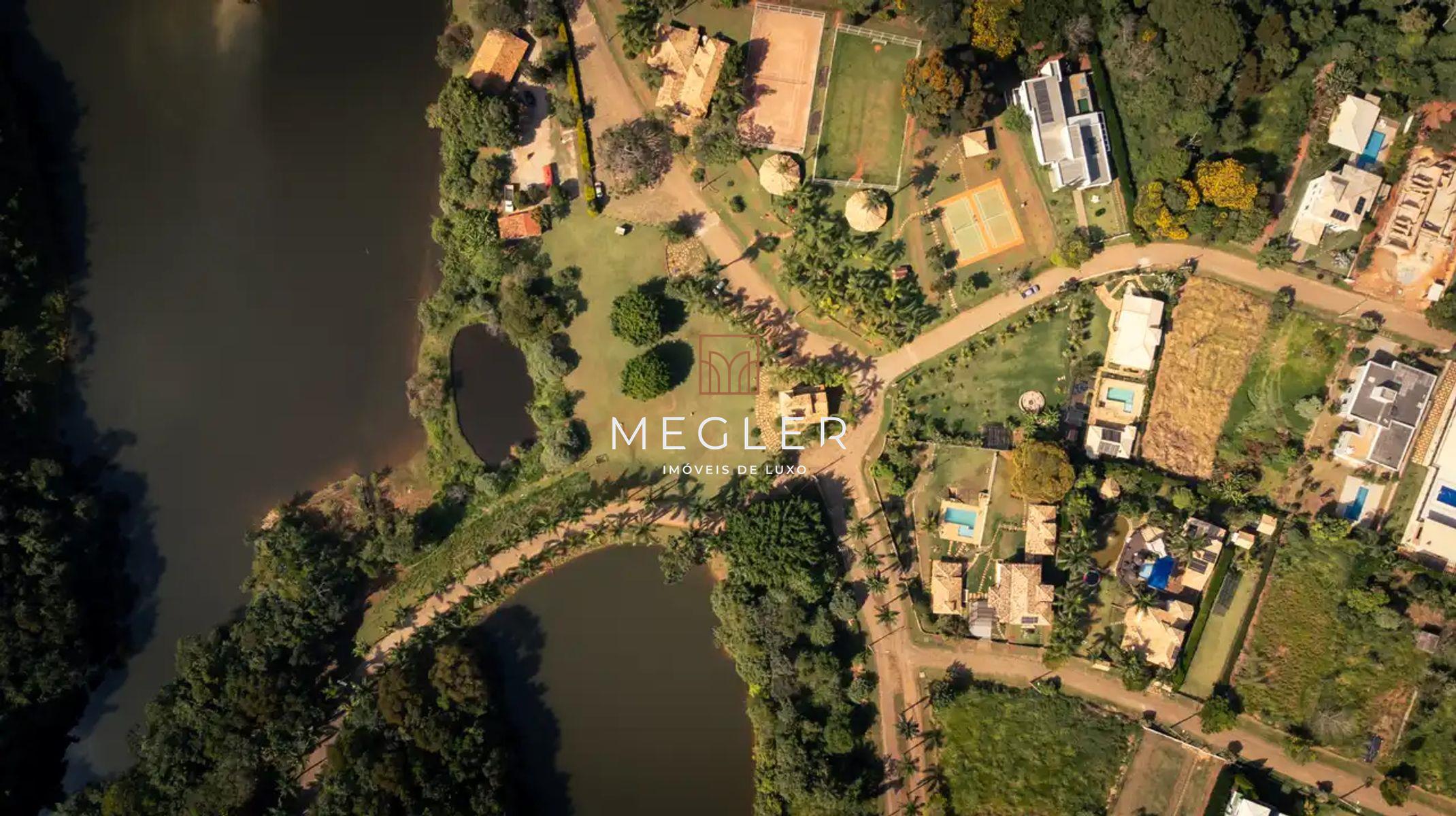 Apartamento à venda no MG020: 