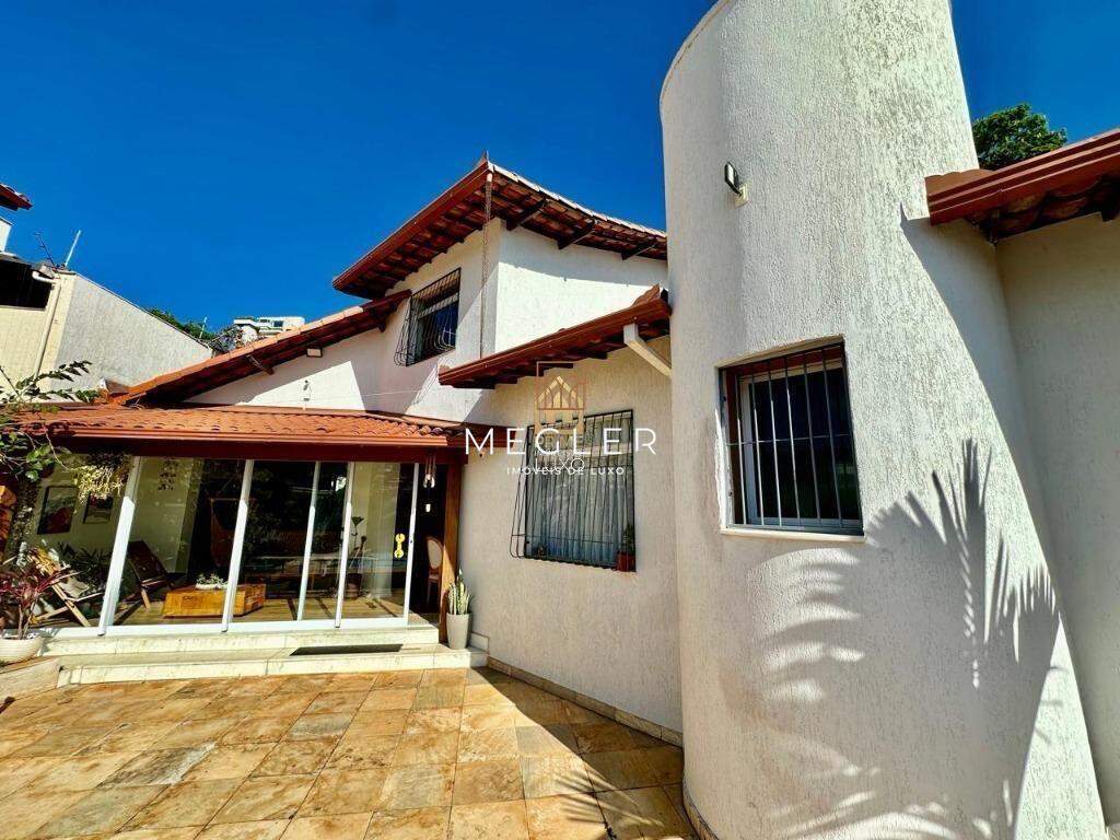 Casa à venda no Belvedere: 