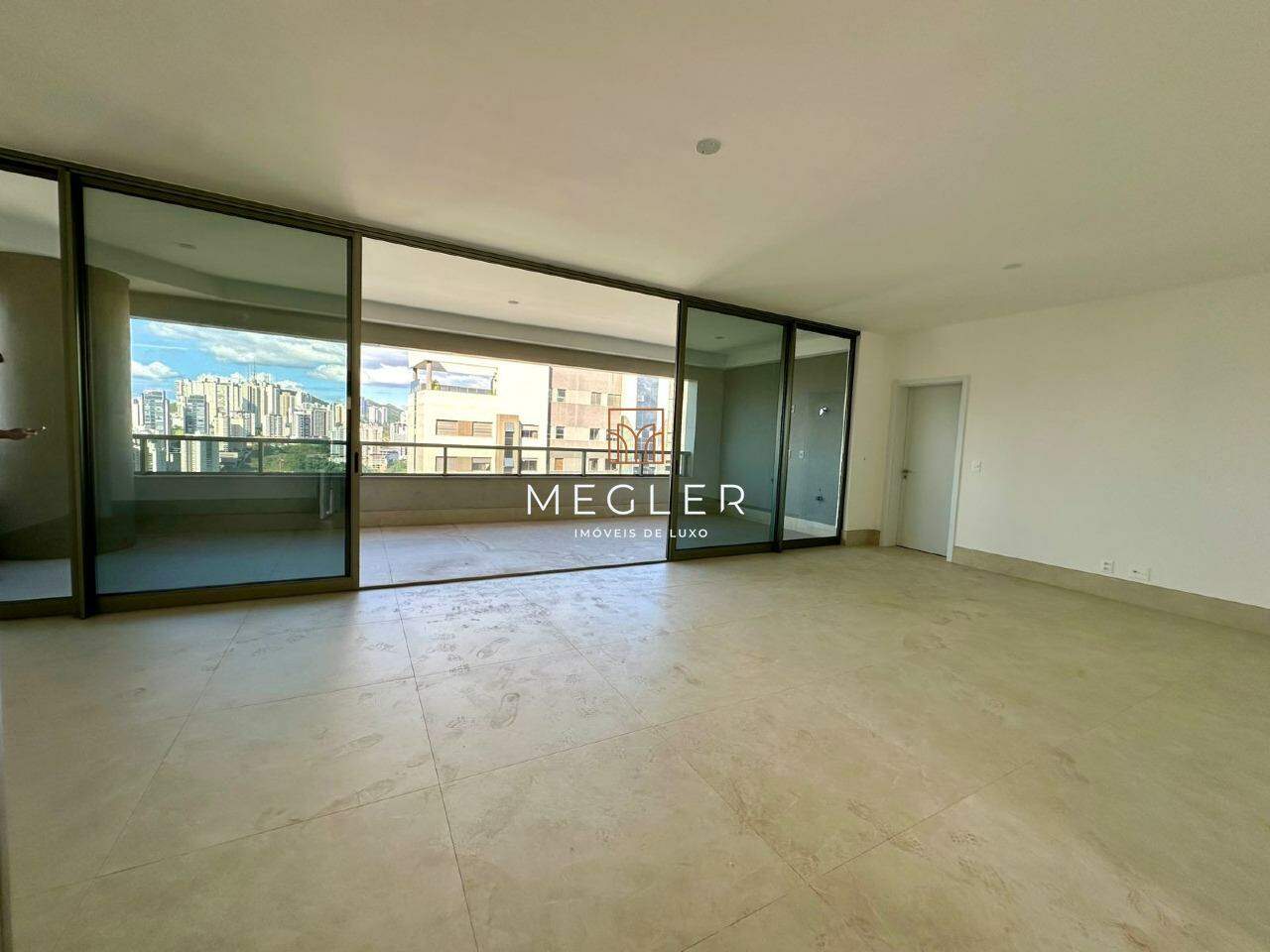 Apartamento à venda no Vale do Sereno: 