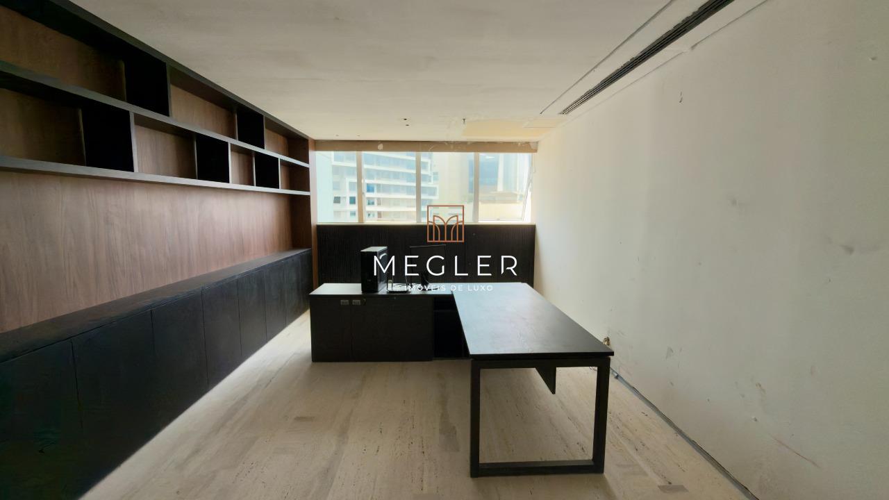 Sala à venda no Vila da Serra: 