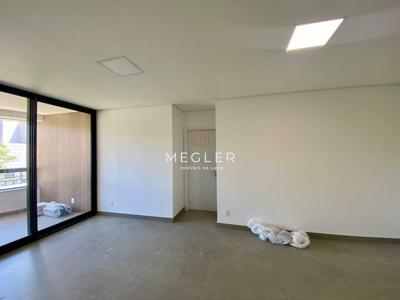 Apartamento para aluguel no Vale do Sereno: 