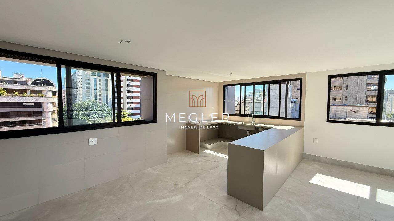 Apartamento à venda no Lourdes: 