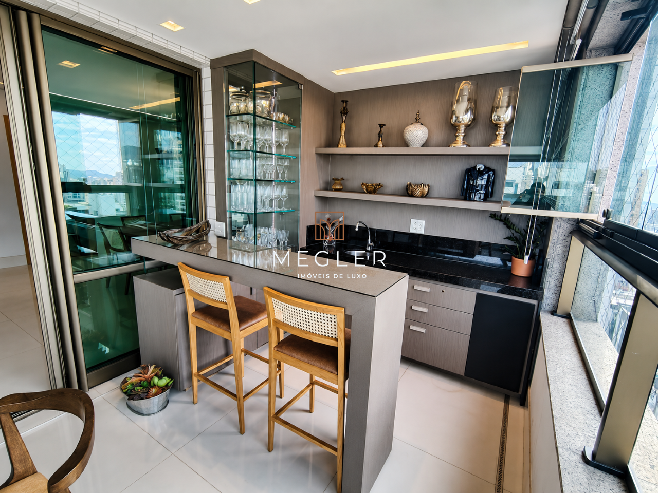 Apartamento à venda no Lourdes: 