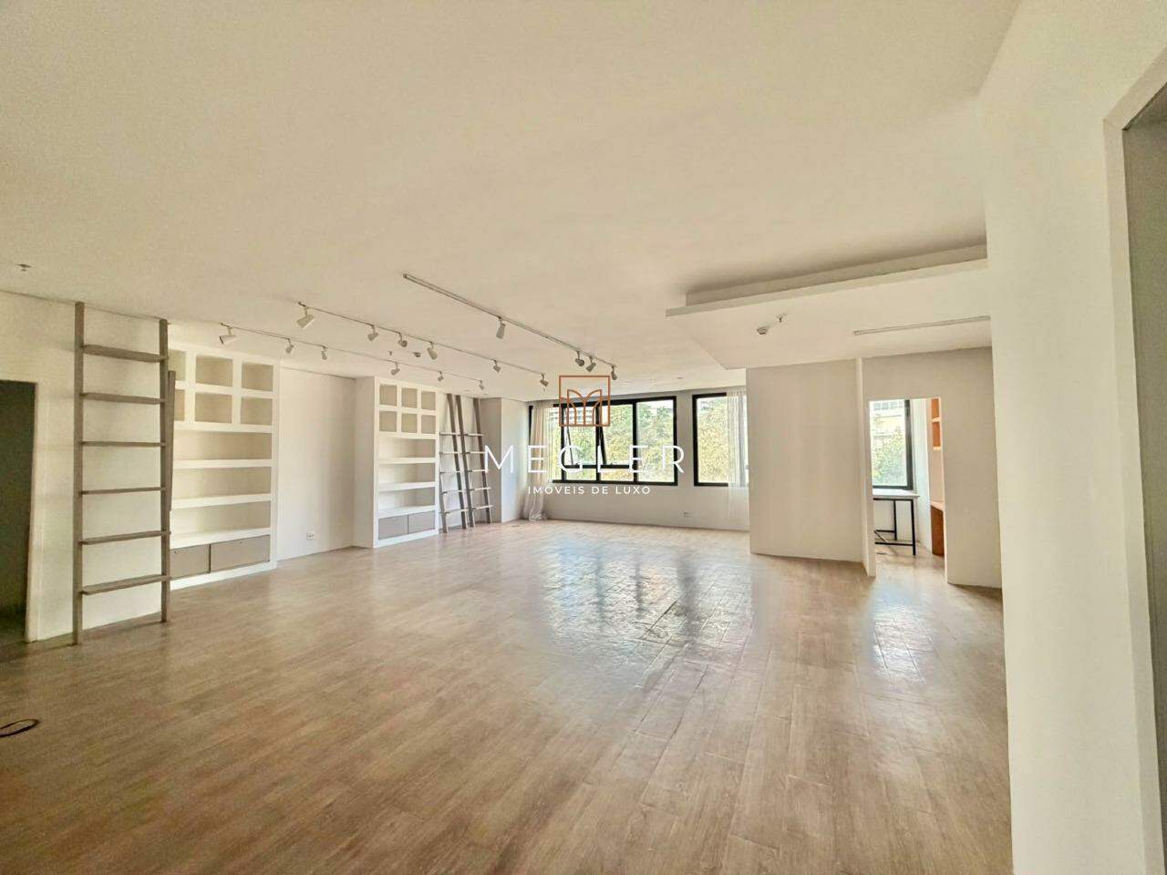 Sala para aluguel no Vila da Serra: 