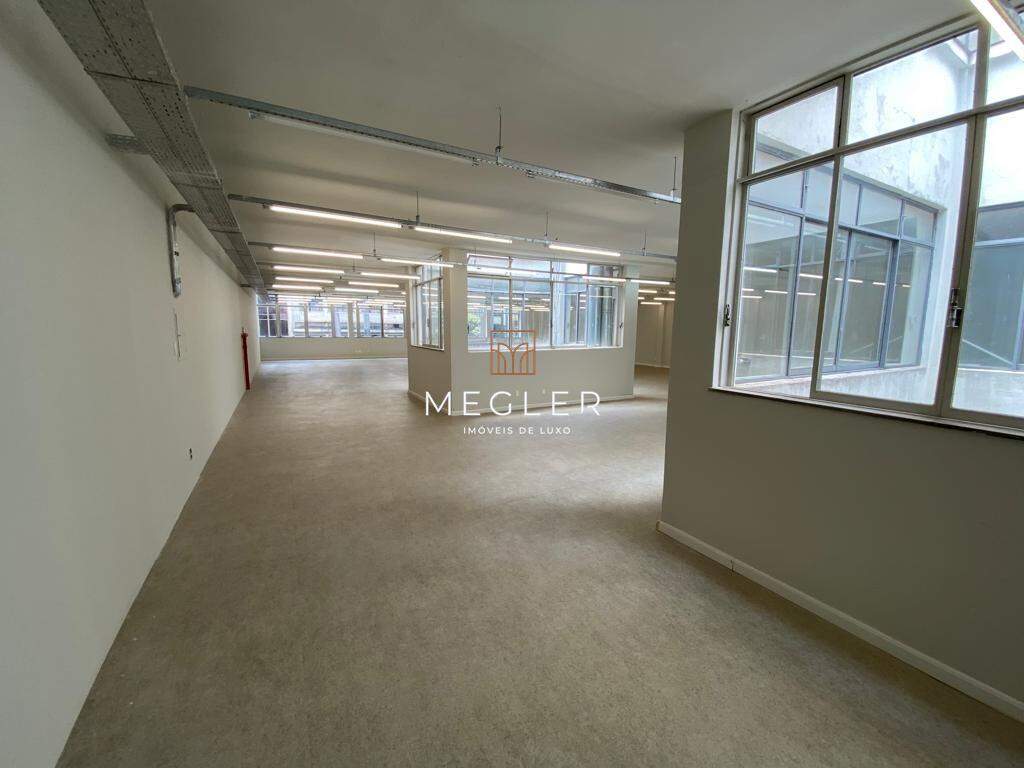 Sala para aluguel no Centro: 