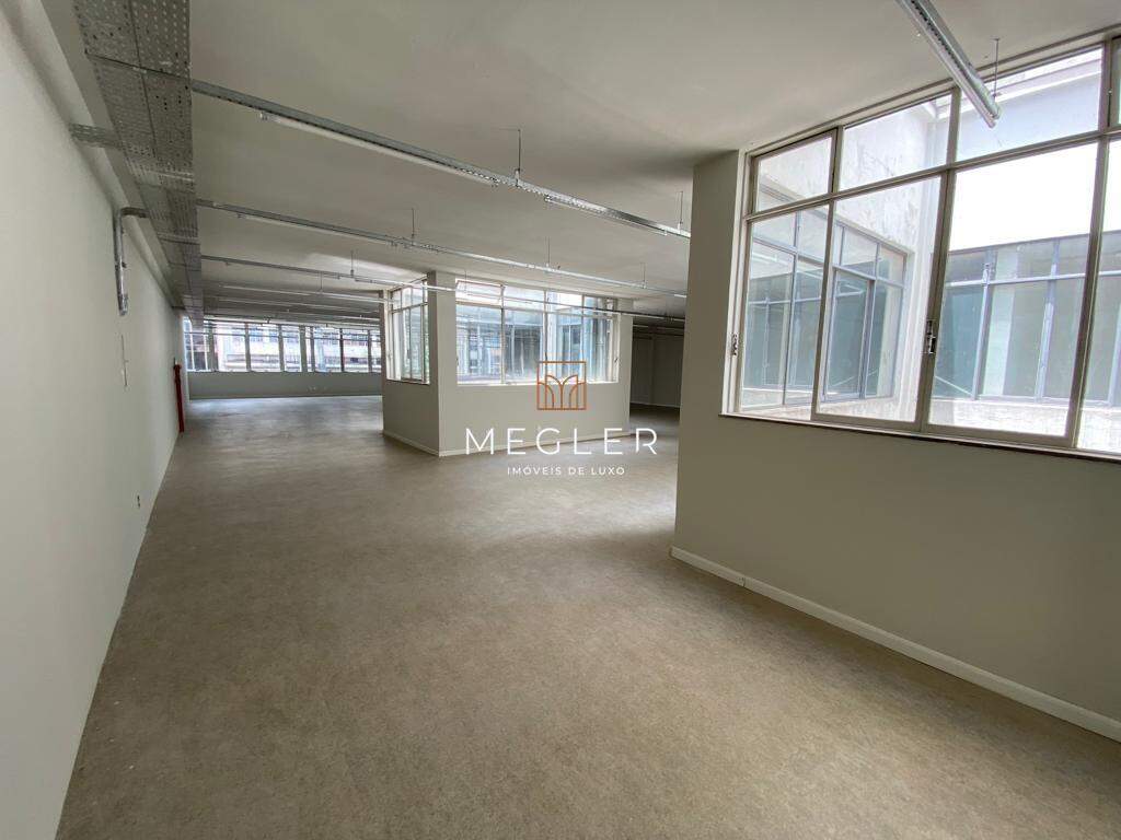 Sala para aluguel no Centro: 