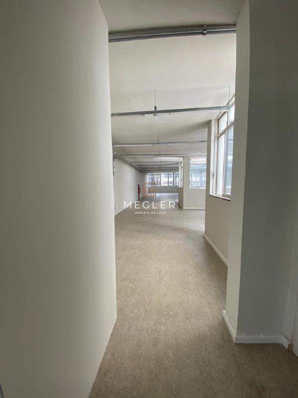 Sala para aluguel no Centro: 