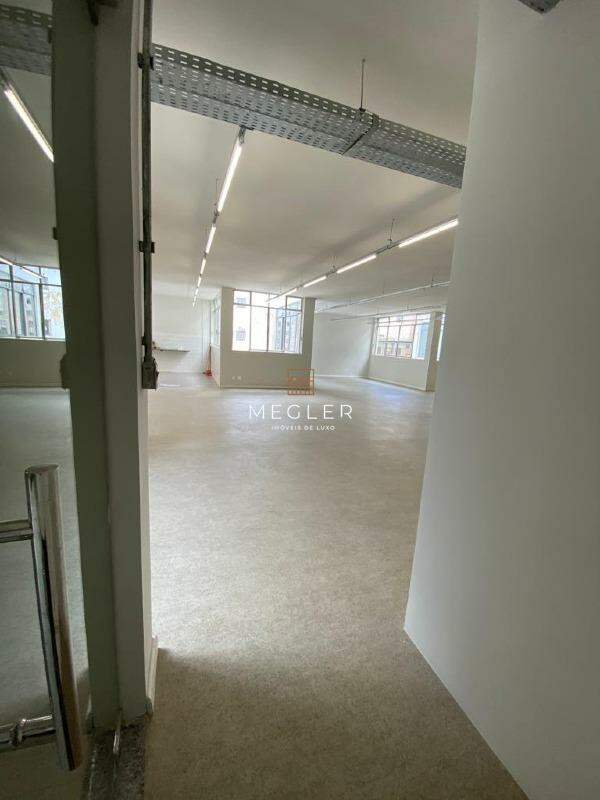 Sala para aluguel no Centro: 