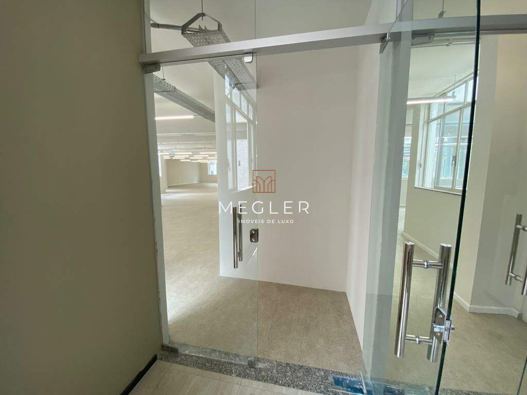 Sala para aluguel no Centro: 