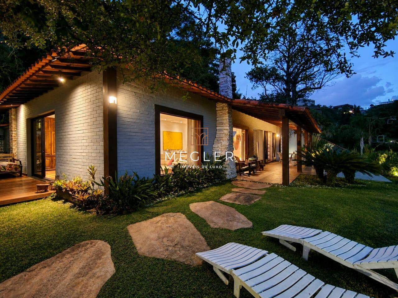 Casa à venda no Estância Serrana: 