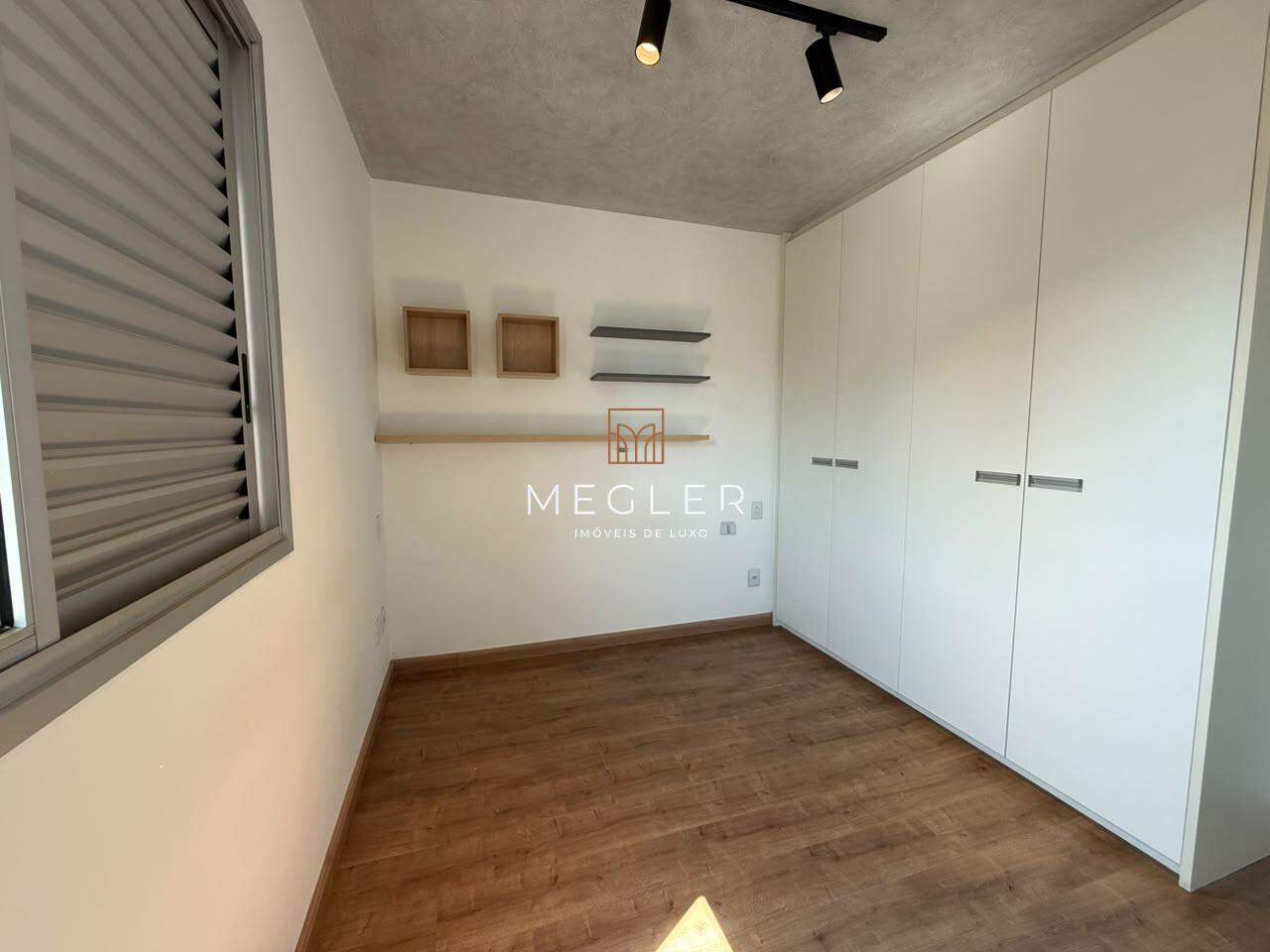 Apartamento para aluguel no Vila da Serra: 