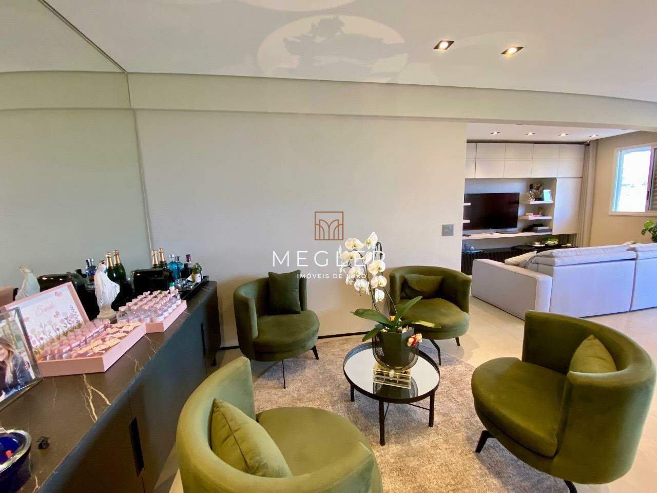 Apartamento à venda no Vila da Serra: 