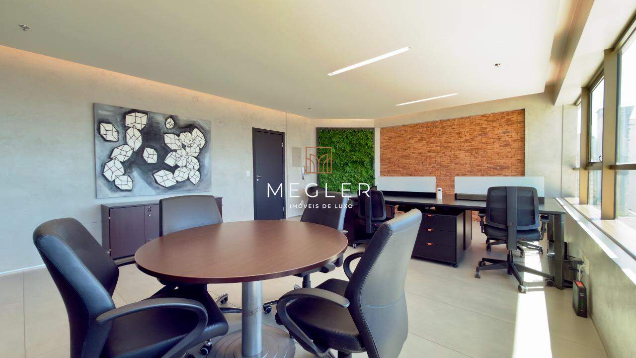 Sala à venda no Vila da Serra: 