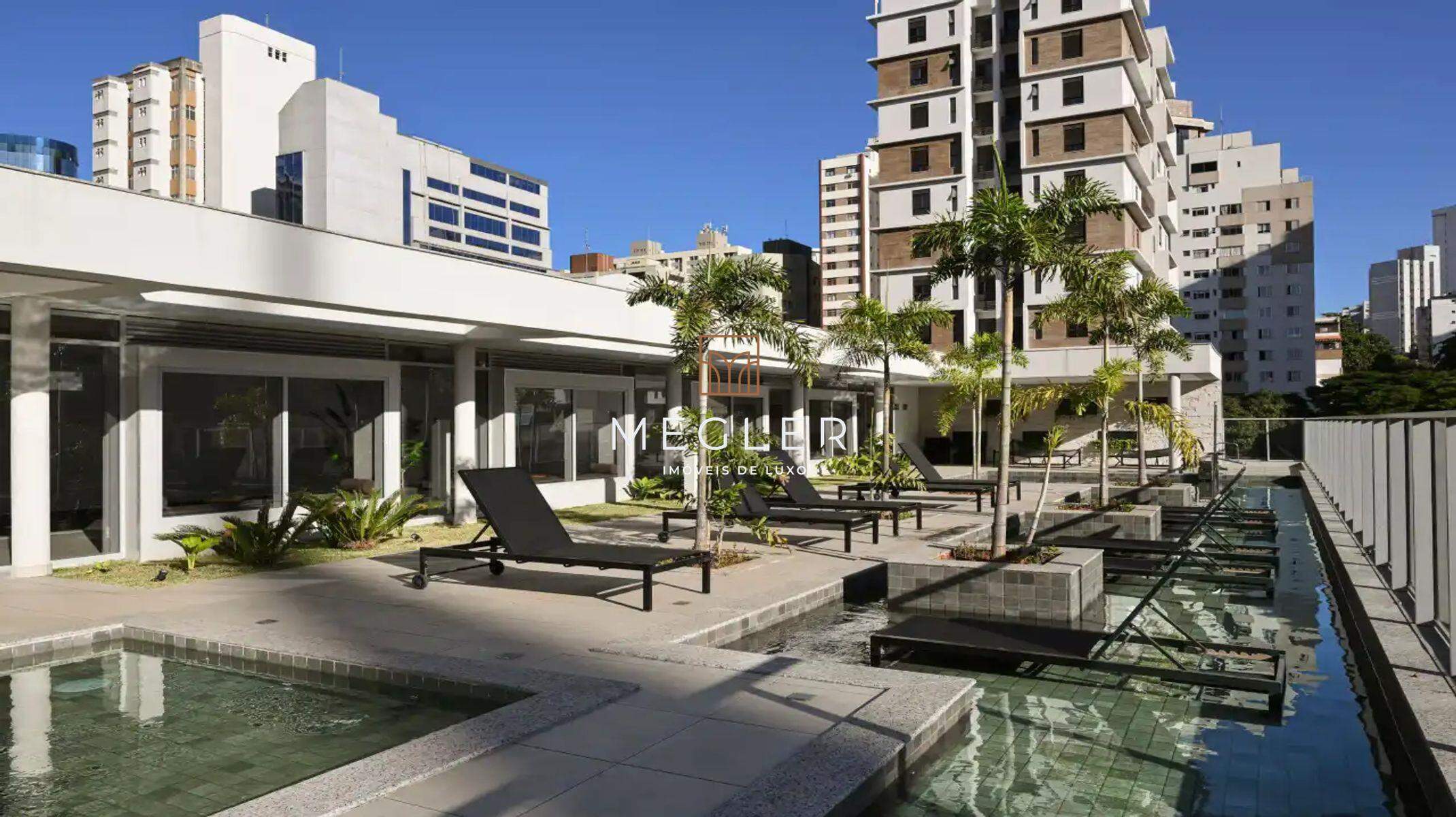 Apartamento à venda no Boa Viagem: Piscina externa com deck molhado