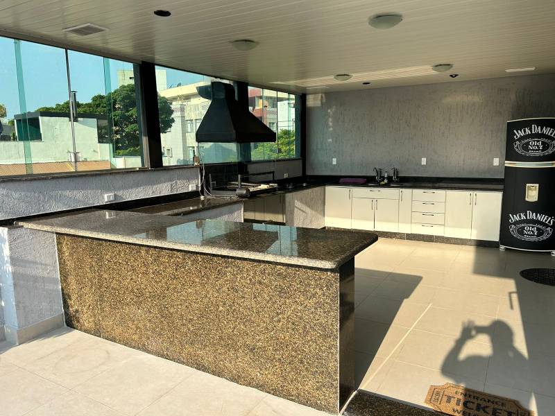 Cobertura, 4 quartos, 245 m² - Foto 2