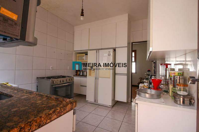 Casa, 4 quartos, 270 m² - Foto 12