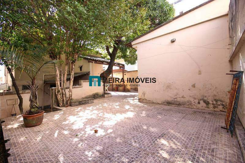 Casa, 4 quartos, 270 m² - Foto 16