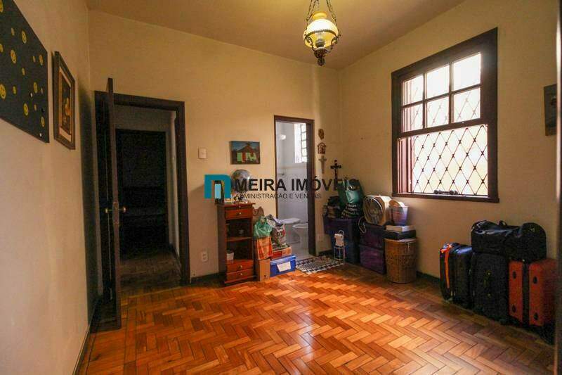Casa, 4 quartos, 270 m² - Foto 2