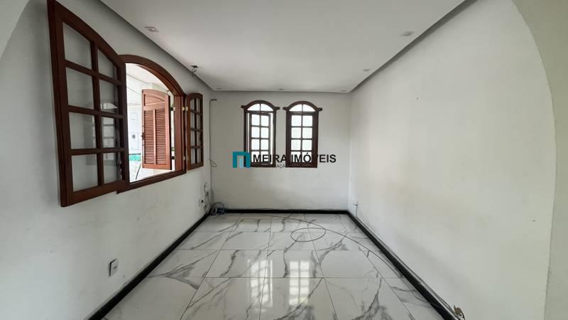 Casa, 4 quartos, 210 m² - Foto 2