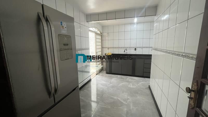 Casa, 4 quartos, 210 m² - Foto 5