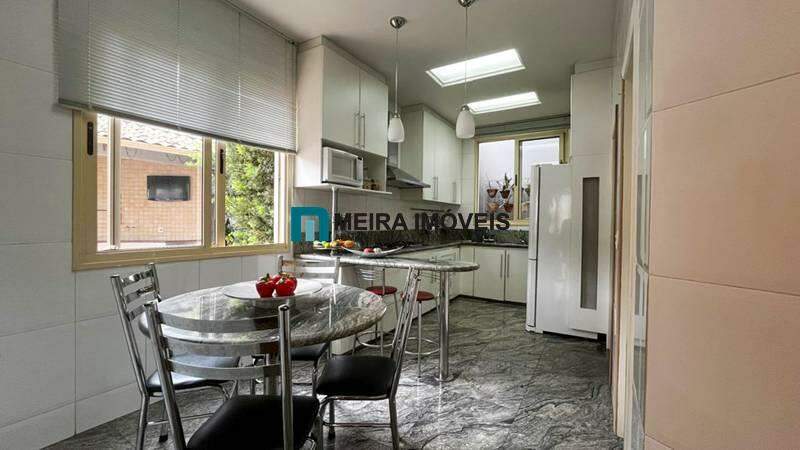 Casa, 4 quartos, 362 m² - Foto 4