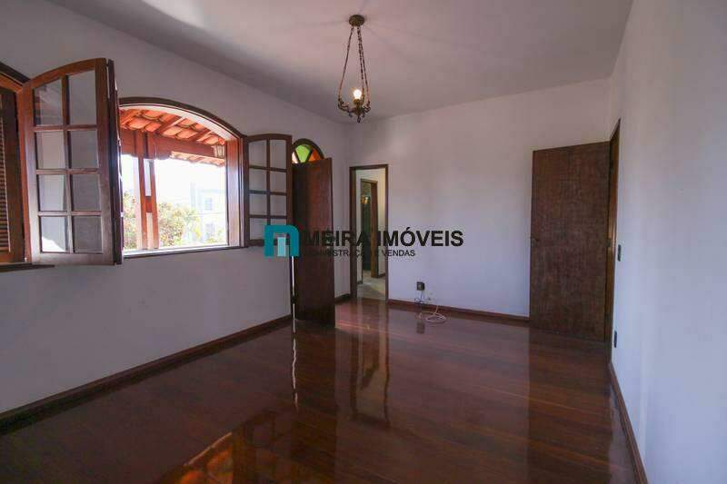 Casa, 4 quartos, 308 m² - Foto 2