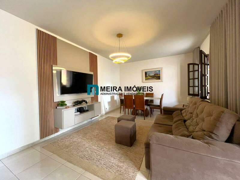 Casa, 6 quartos, 300 m² - Foto 1