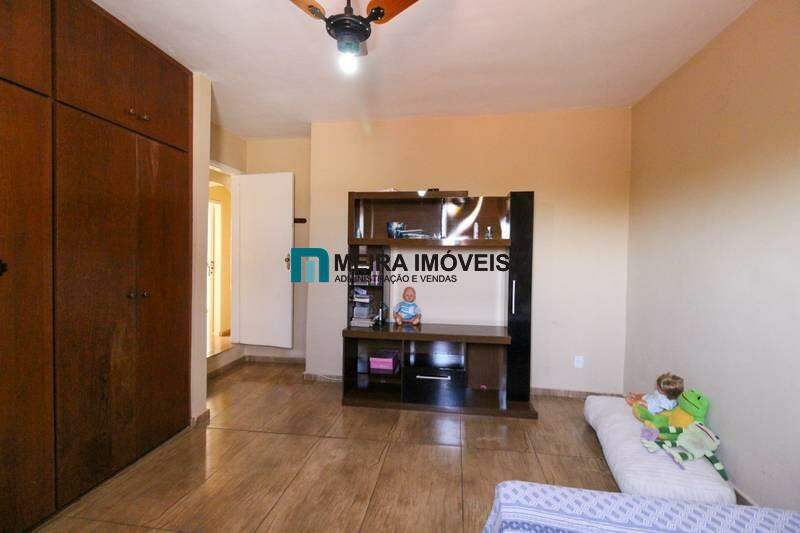 Casa, 5 quartos, 260 m² - Foto 16