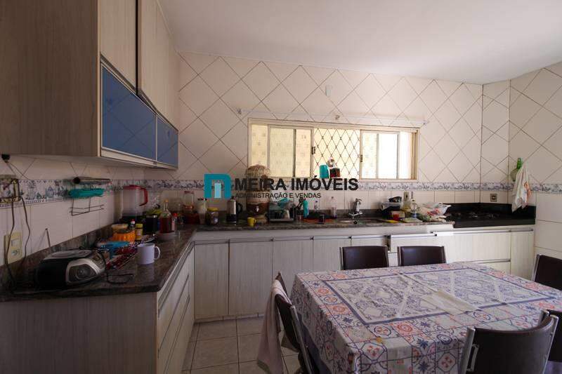 Casa, 5 quartos, 260 m² - Foto 6