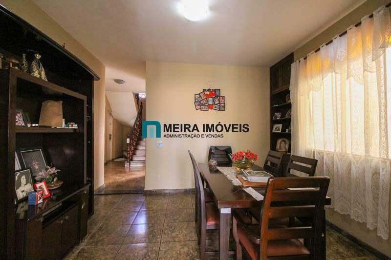 Casa, 5 quartos, 260 m² - Foto 8