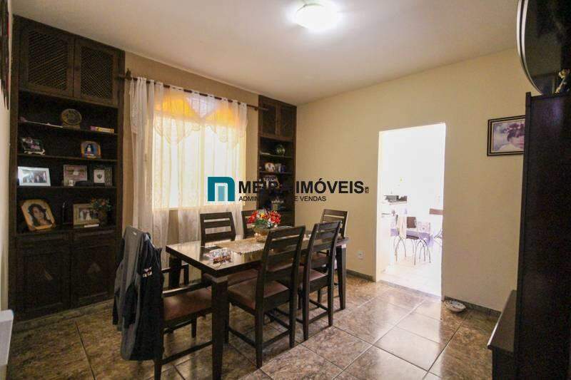 Casa, 5 quartos, 260 m² - Foto 9