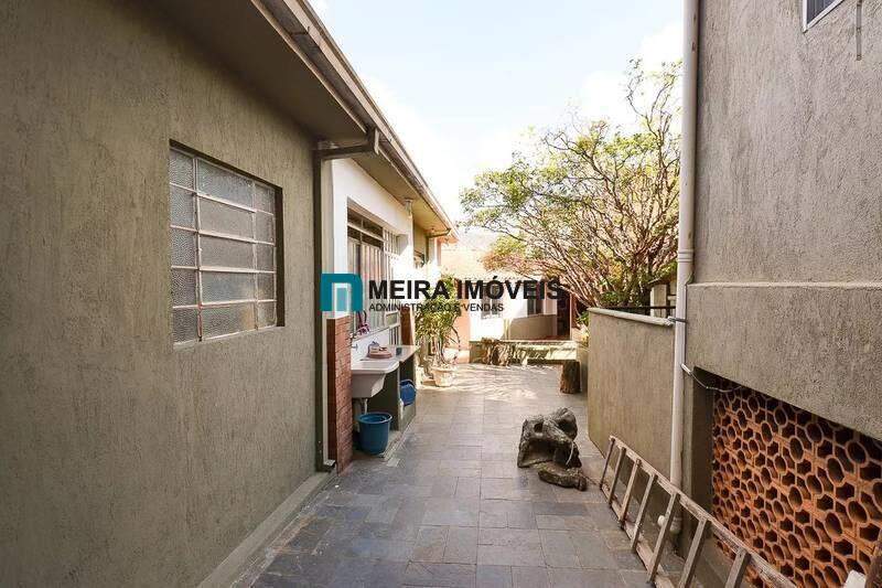 Casa, 6 quartos, 239 m² - Foto 17