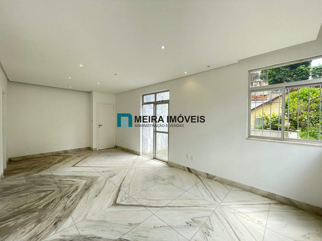 Apartamento, 3 quartos, 110 m² - Foto 2
